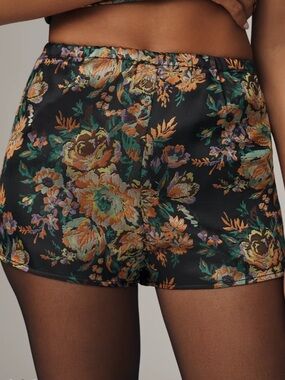 Anthropologie | Brocade Tap Shorts